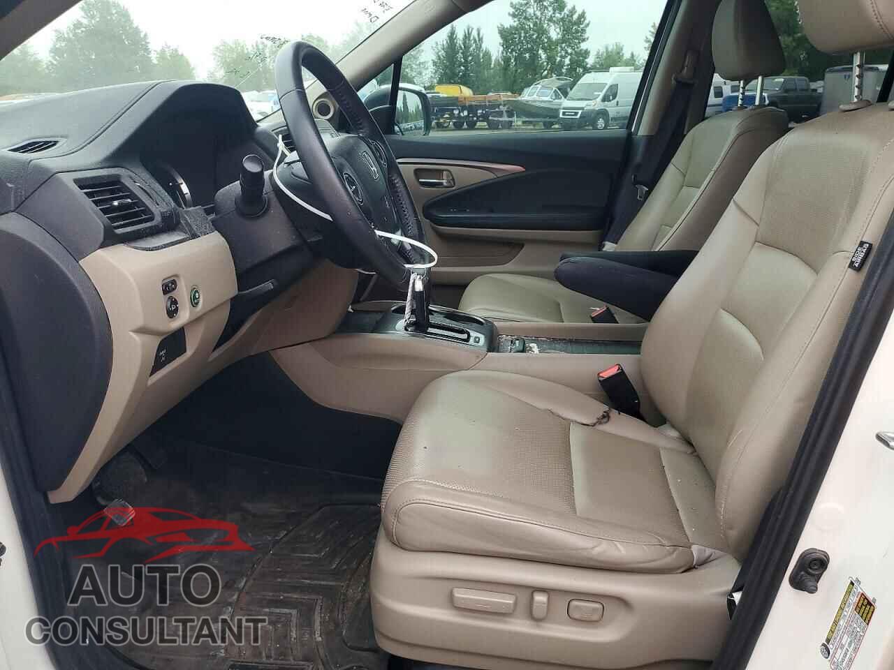 HONDA RIDGELINE 2017 - 5FPYK2F55HB007235