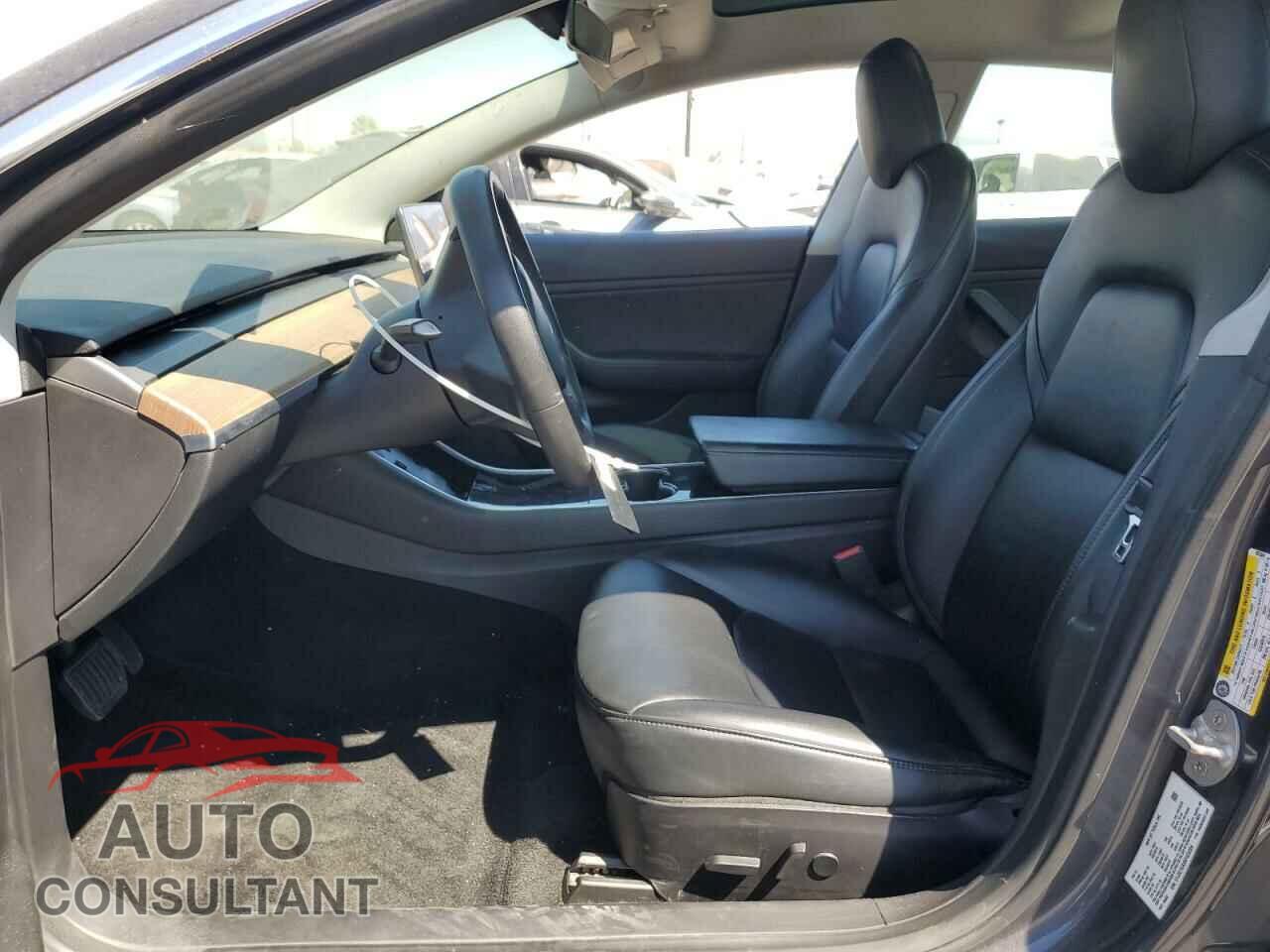 TESLA MODEL 3 2019 - 5YJ3E1EAXKF425364