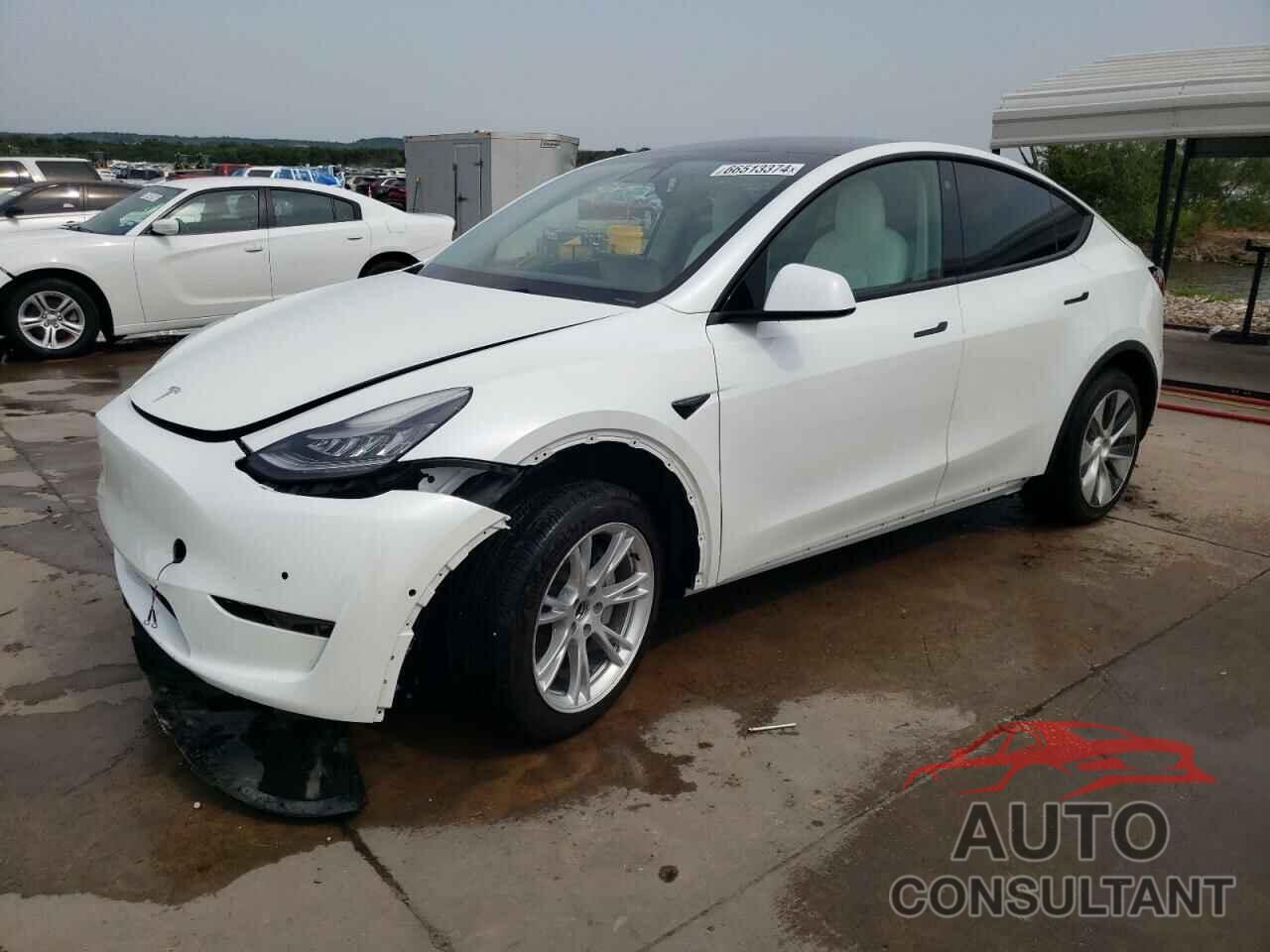 TESLA MODEL Y 2021 - 5YJYGDED8MF110464