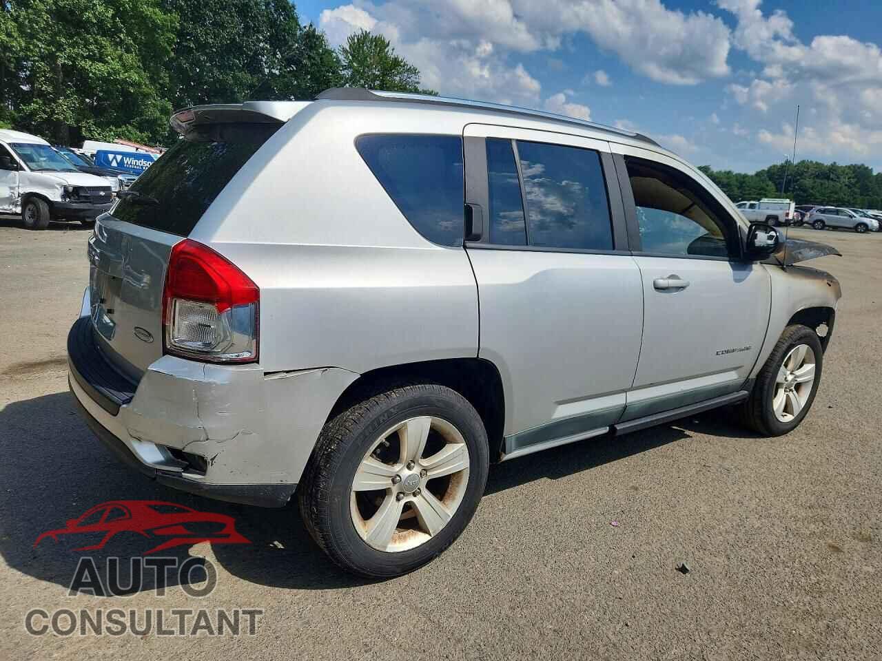 JEEP COMPASS 2011 - 1J4NF1FB9BD251933