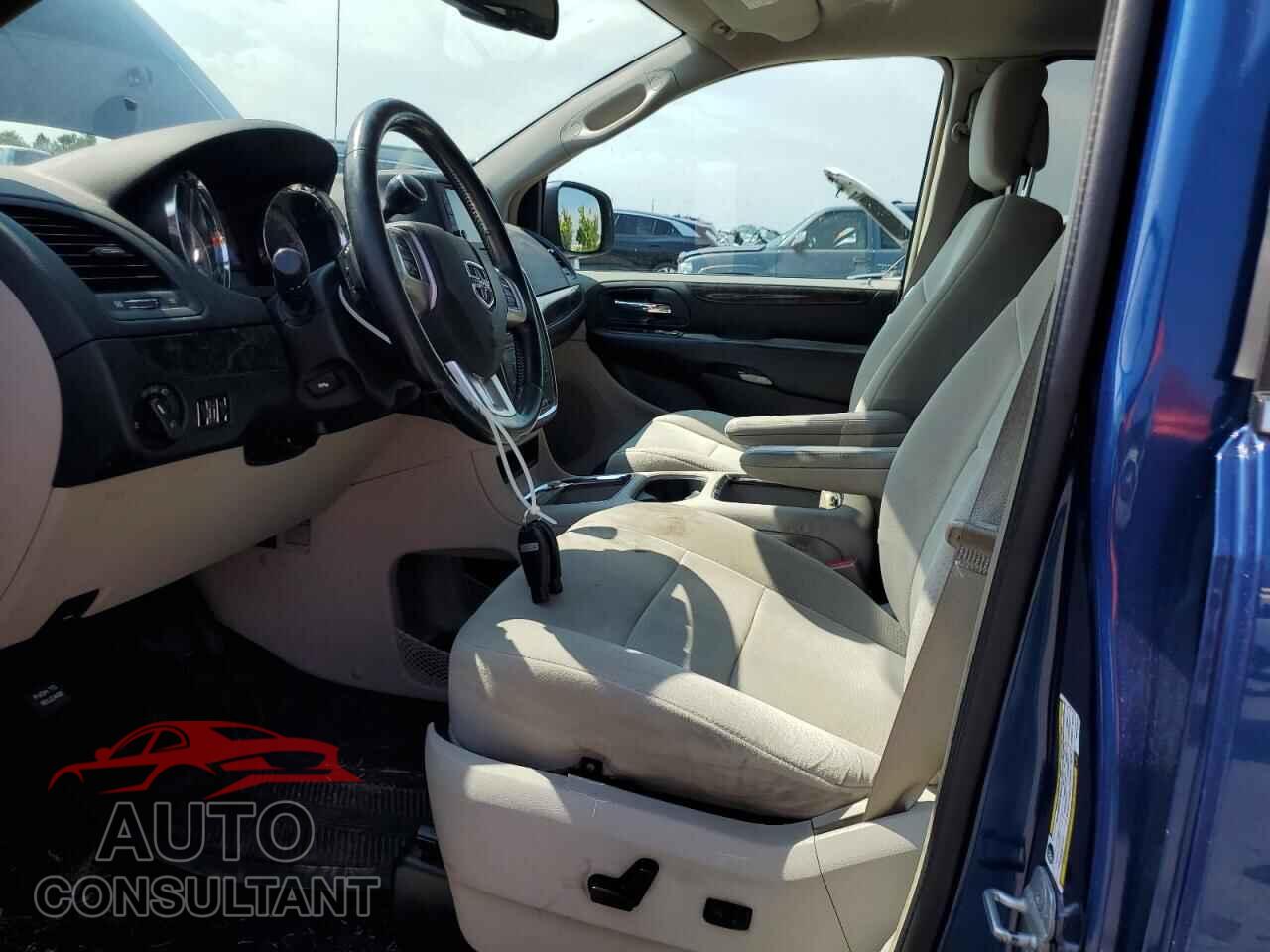 DODGE CARAVAN 2011 - 2D4RN5DGXBR723914