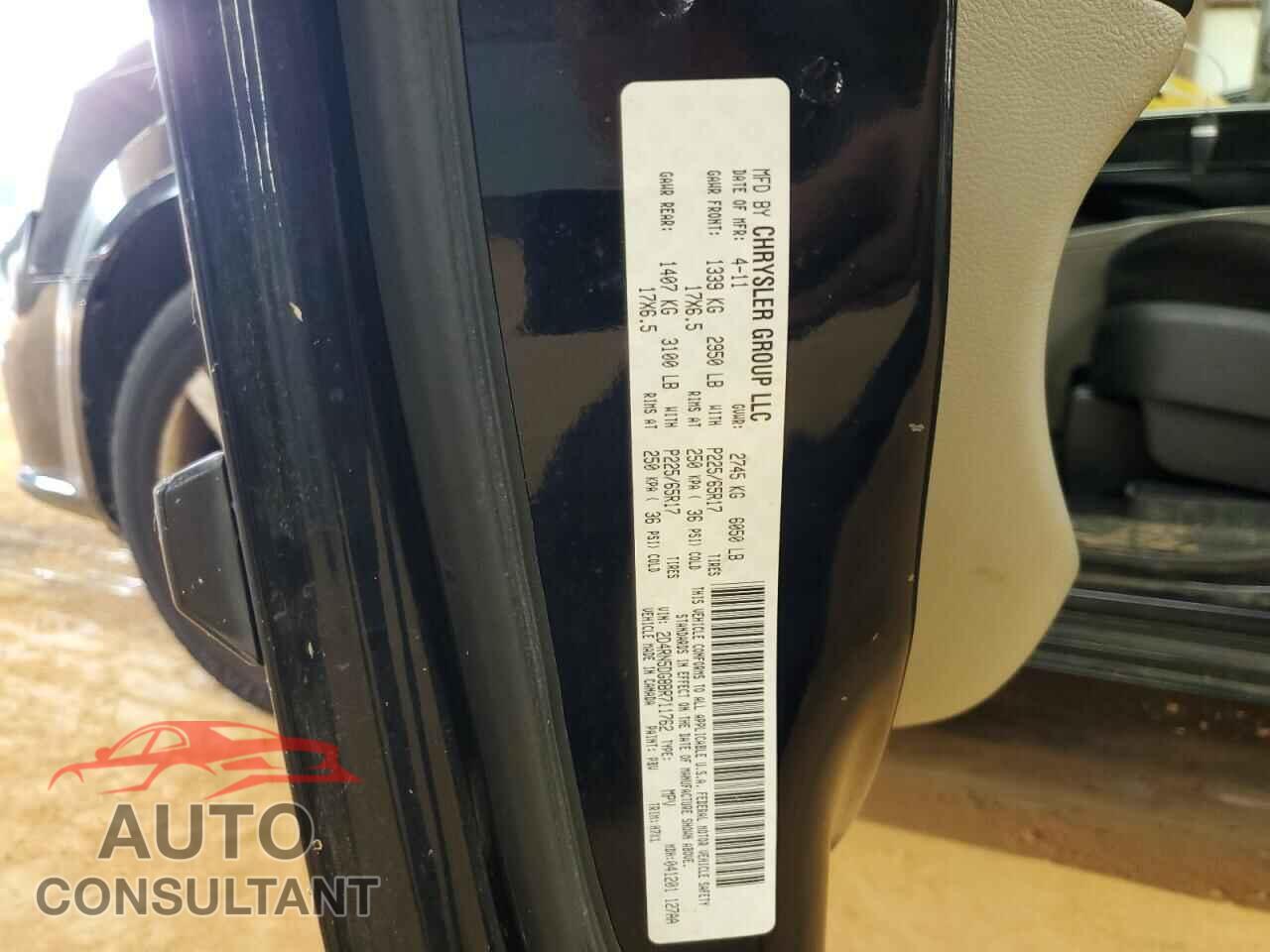 DODGE CARAVAN 2011 - 2D4RN5DG8BR711762
