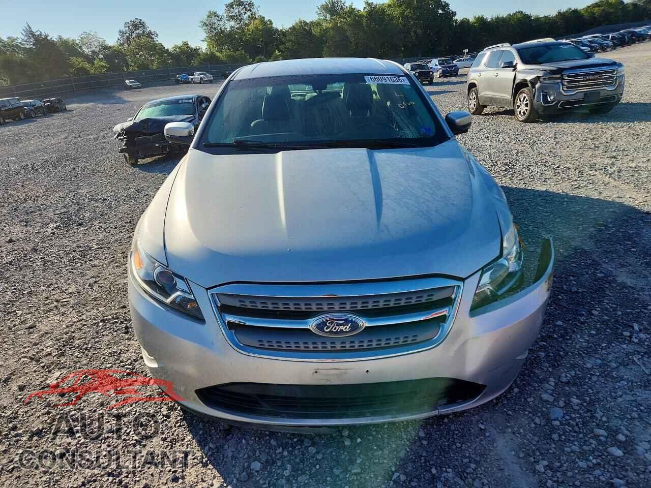 FORD TAURUS 2012 - 1FAHP2EW2CG100903