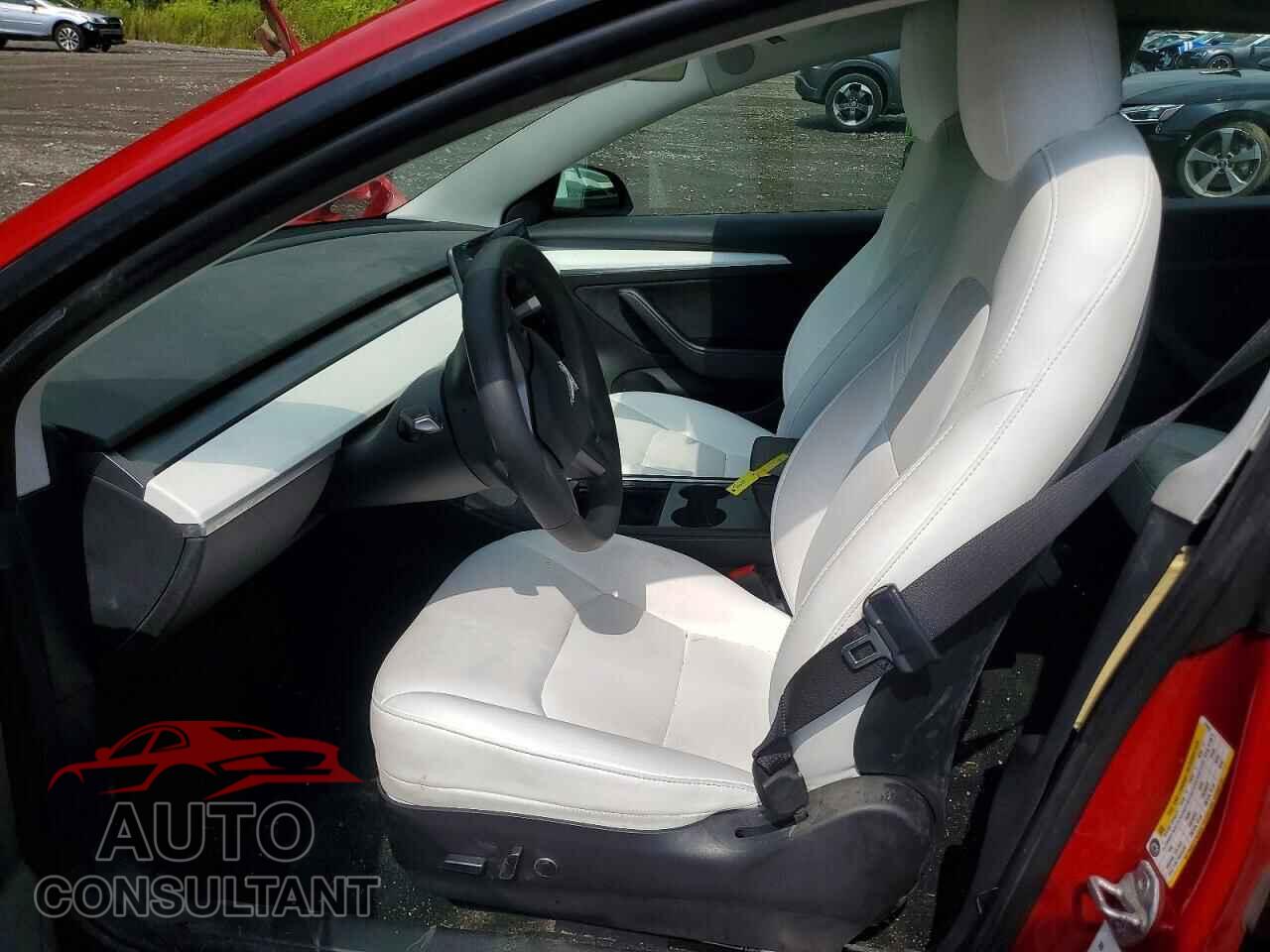 TESLA MODEL 3 2021 - 5YJ3E1EB1MF015631