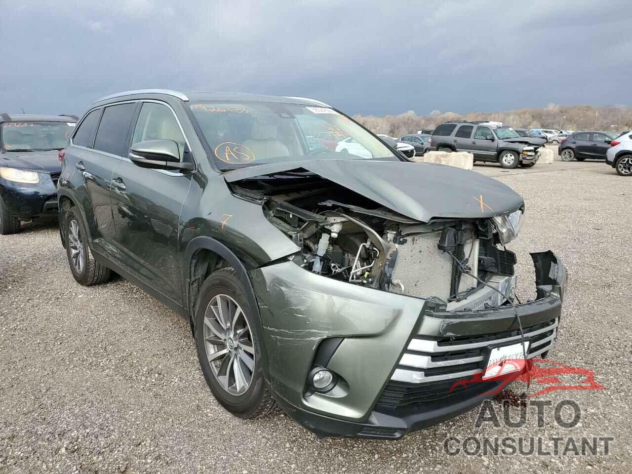 TOYOTA HIGHLANDER 2019 - 5TDJZRFH7KS926133
