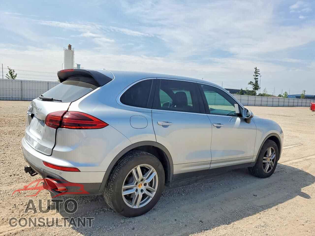 PORSCHE CAYENNE 2018 - WP1AA2A20JKA03787