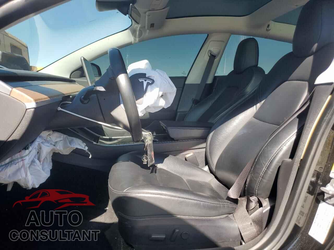 TESLA MODEL 3 2019 - 5YJ3E1EA3KF357439