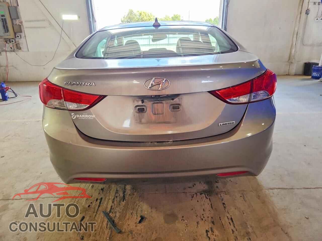 HYUNDAI ELANTRA 2012 - 5NPDH4AE3CH132558