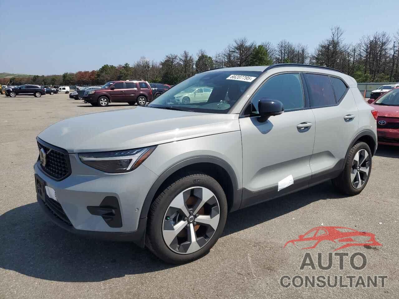 VOLVO XC40 PLUS 2024 - YV4L12UL1R2379678
