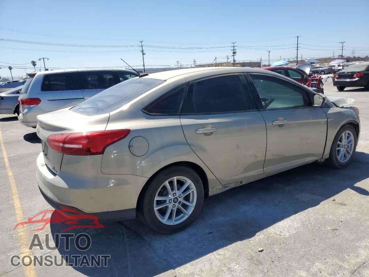 FORD FOCUS 2015 - 1FADP3F28FL210625