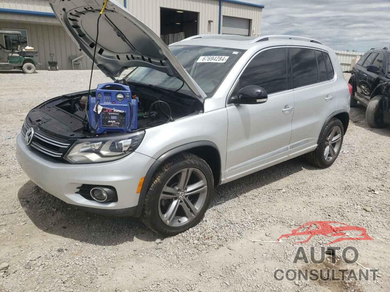 VOLKSWAGEN TIGUAN 2017 - WVGUV7AX2HW507669