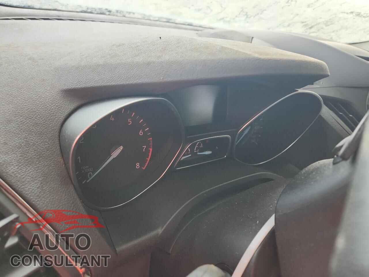 FORD ESCAPE 2017 - 1FMCU0J93HUB30935