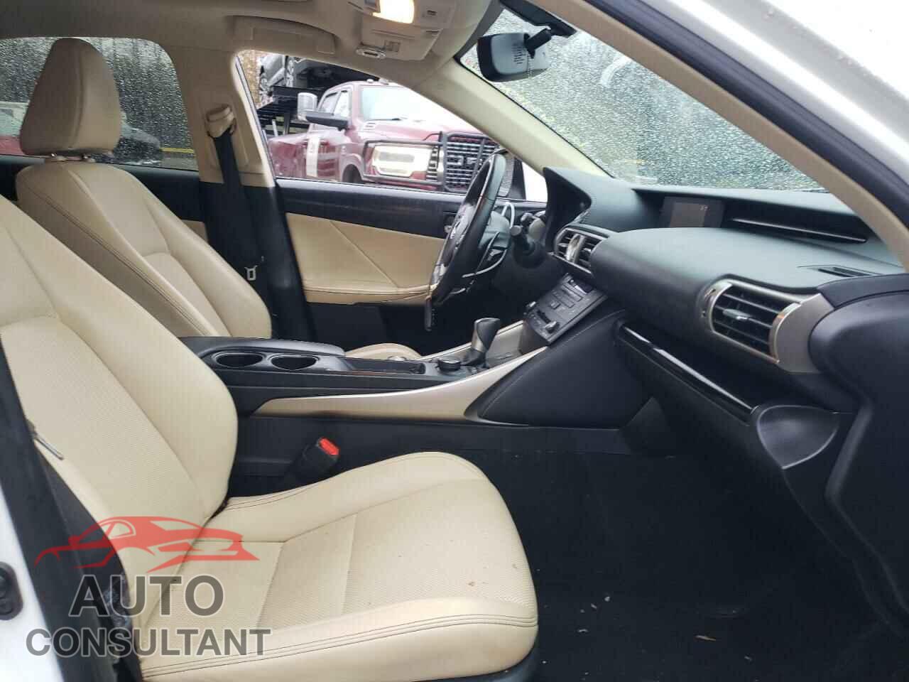 LEXUS IS 2015 - JTHCF1D2XF5022241