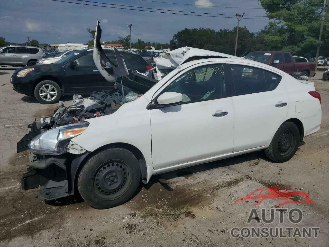 NISSAN VERSA 2018 - 3N1CN7AP8JL820773