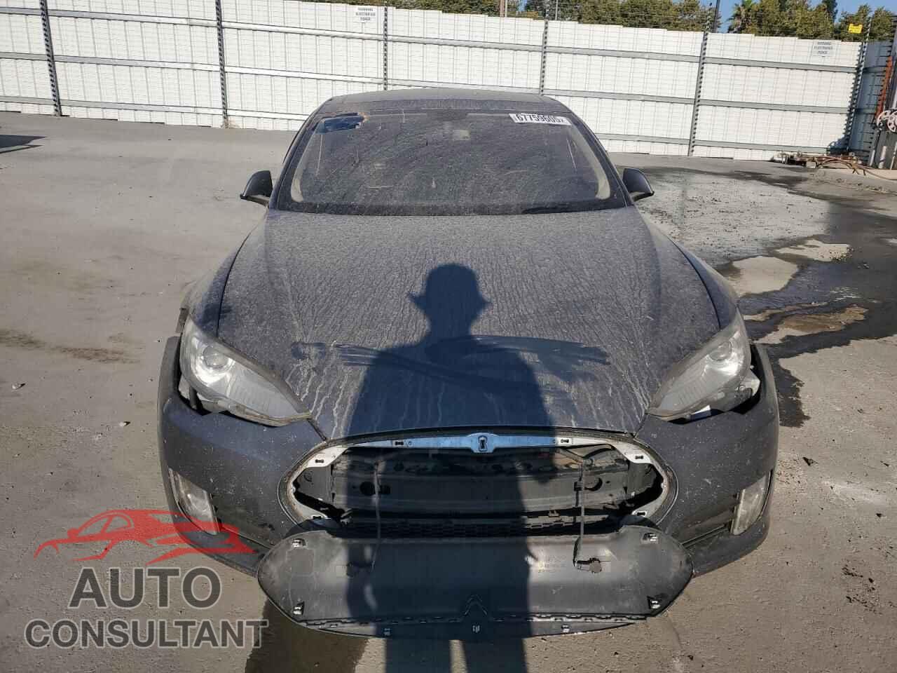 TESLA MODEL S 2014 - 5YJSA1H1XEFP40396