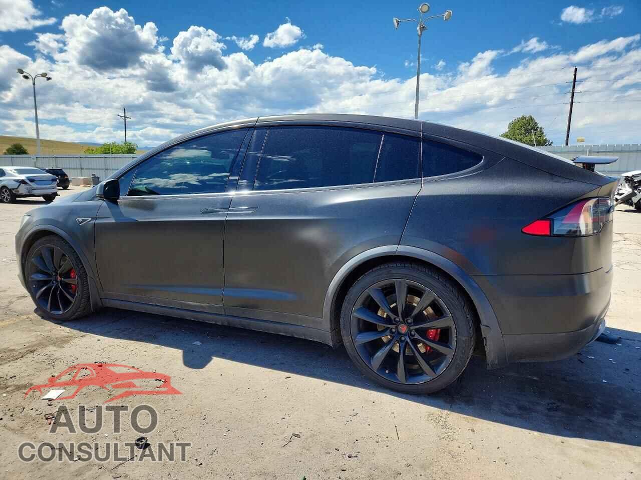 TESLA MODEL X 2016 - 5YJXCAE49GF001148