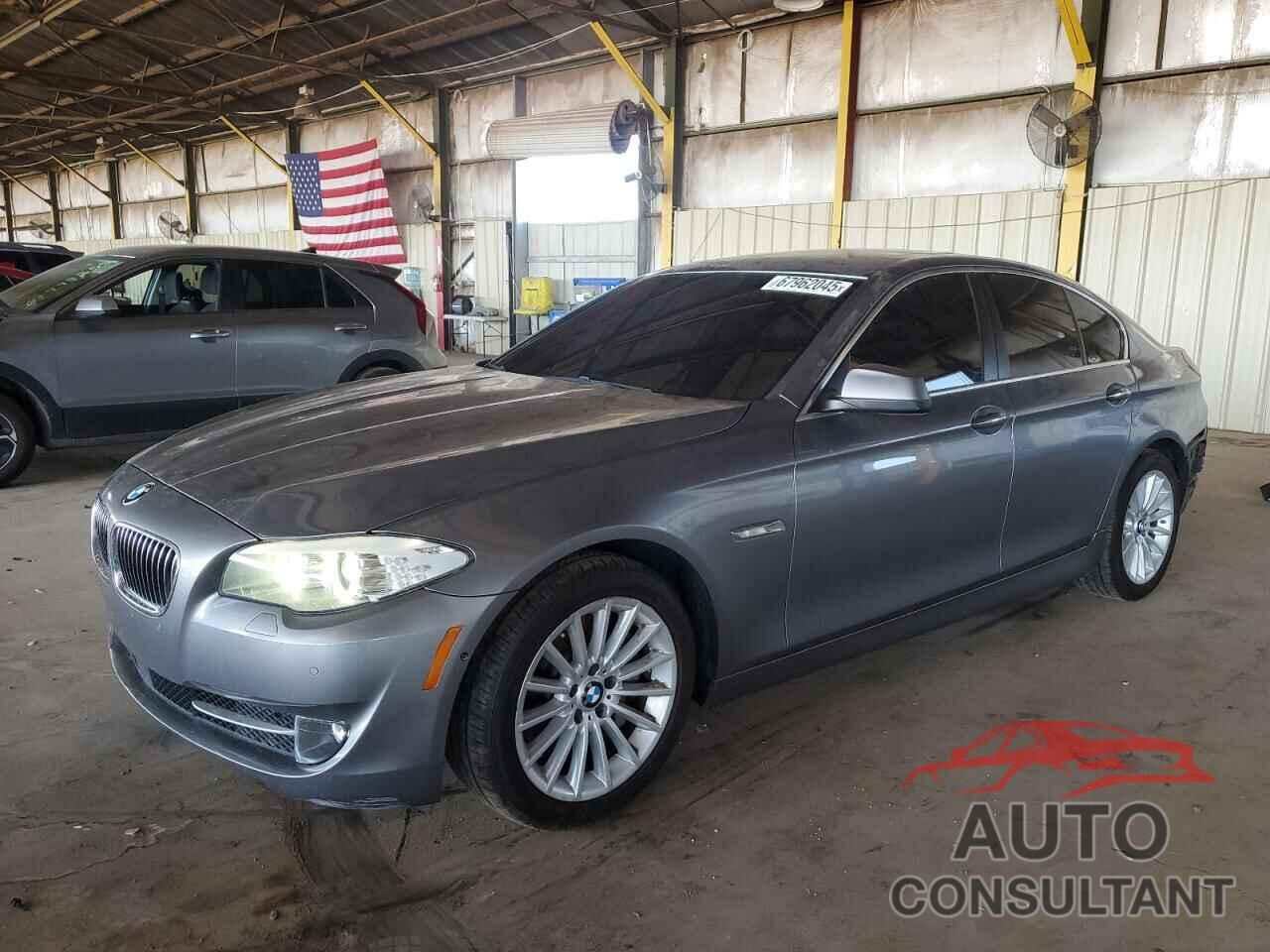 BMW 5 SERIES 2013 - WBAFR7C57DC825051