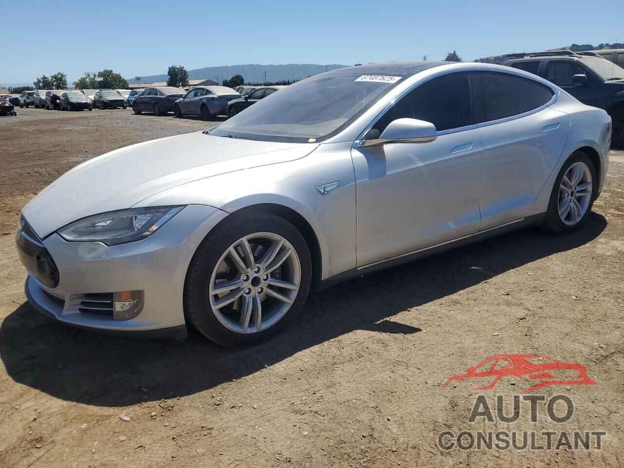 TESLA MODEL S 2013 - 5YJSA1CN6DFP21093