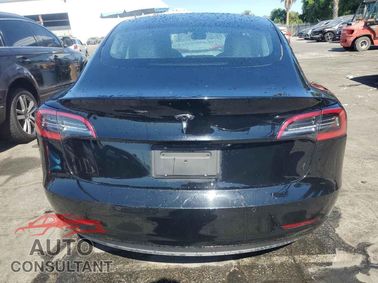 TESLA MODEL 3 2022 - 5YJ3E1EA9NF286686
