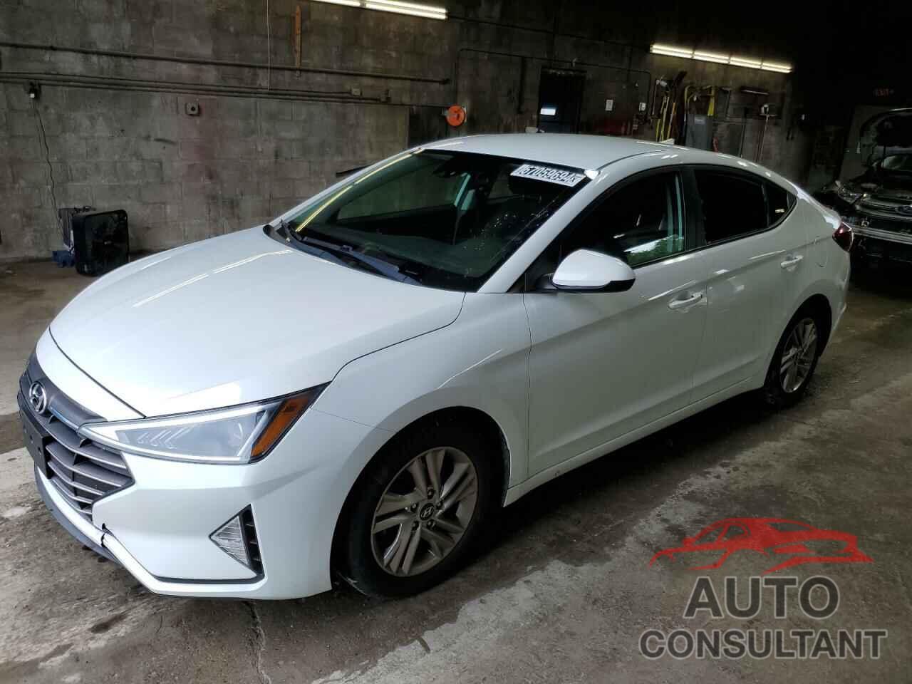 HYUNDAI ELANTRA 2019 - 5NPD84LF4KH423879