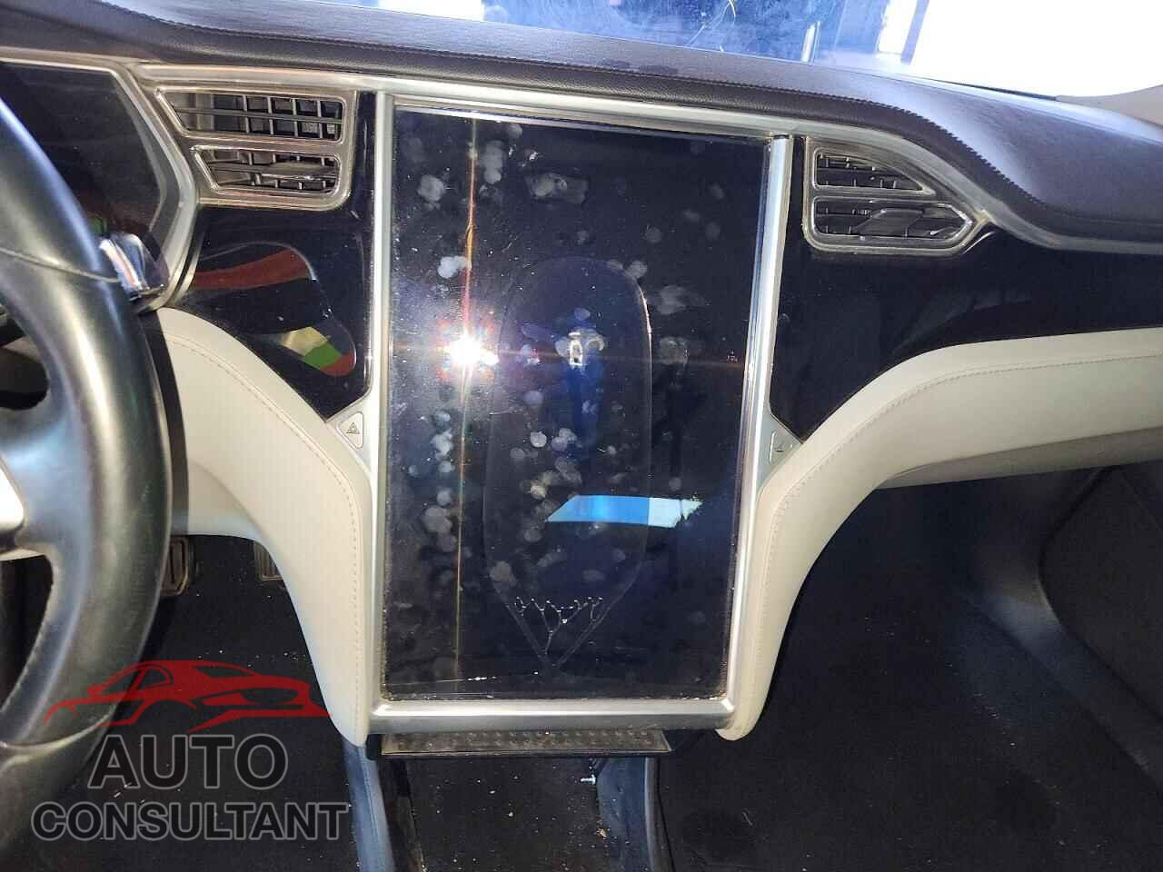 TESLA MODEL S 2012 - 5YJSA1DN2CFP01324