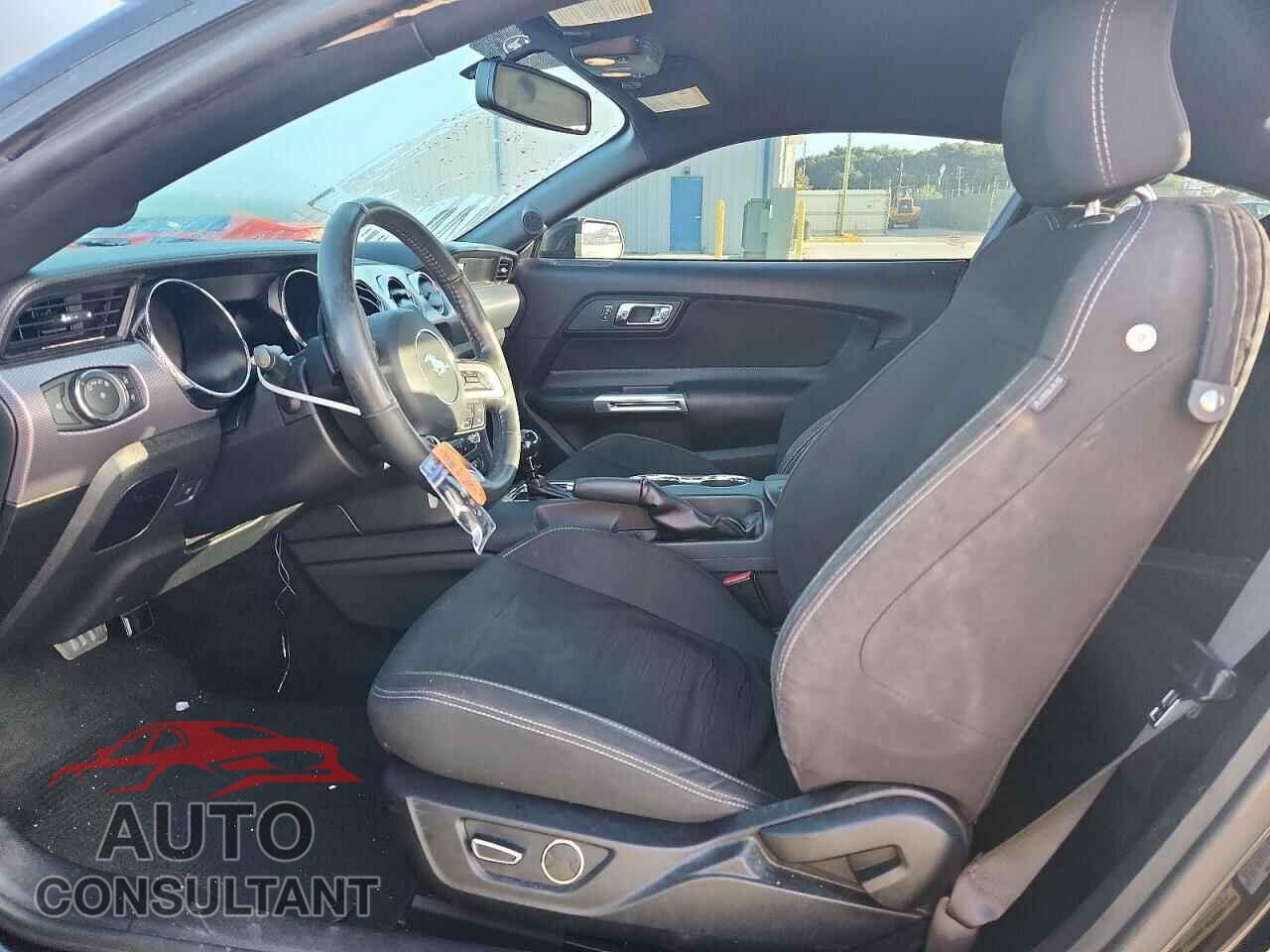 FORD MUSTANG 2017 - 1FA6P8CF4H5270664