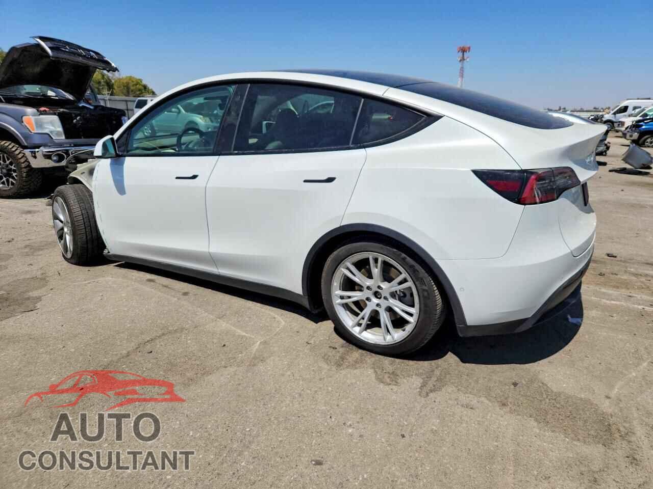 TESLA MODEL Y 2022 - 7SAYGDEE6NF438415