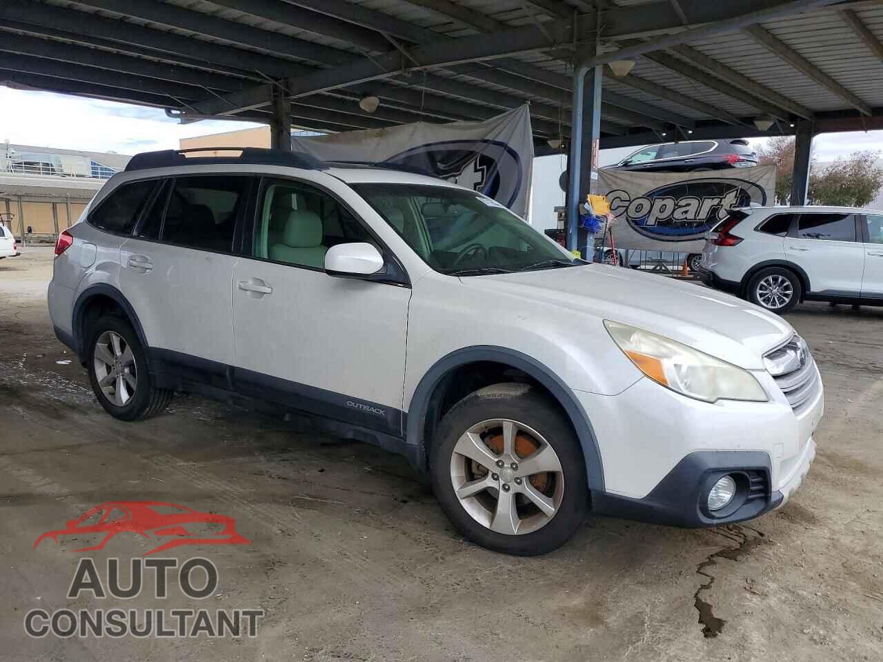 SUBARU OUTBACK 2014 - 4S4BRBLC2E3258957