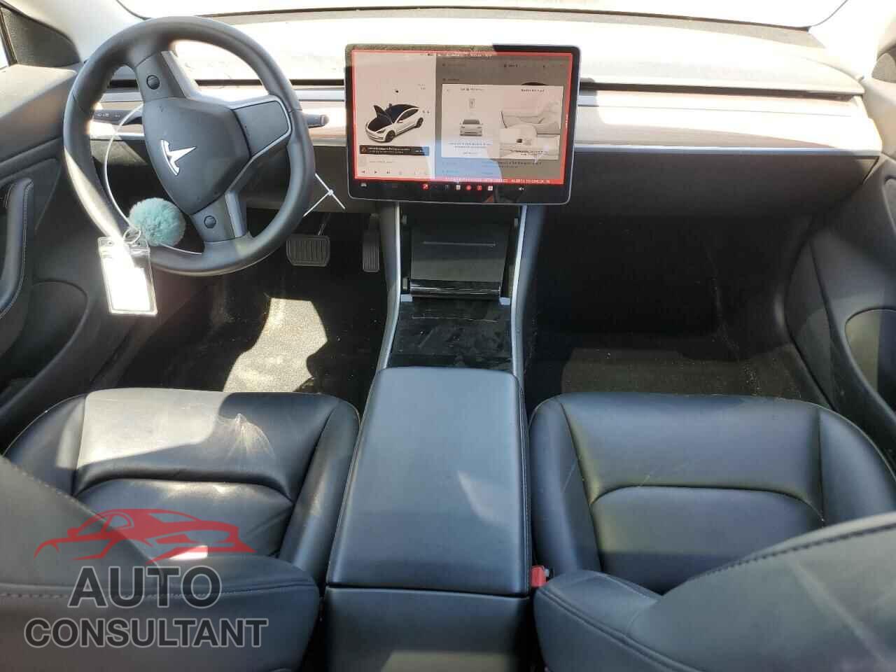 TESLA MODEL 3 2020 - 5YJ3E1EBXLF650409