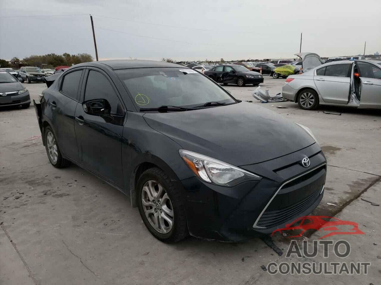 TOYOTA YARIS 2017 - 3MYDLBYV5HY147020