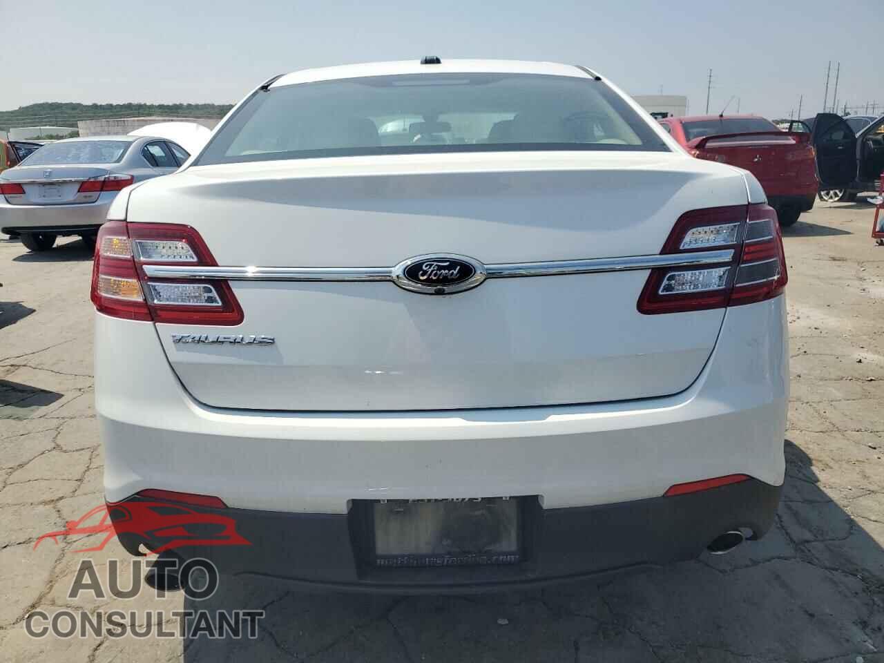 FORD TAURUS 2016 - 1FAHP2D81GG149163