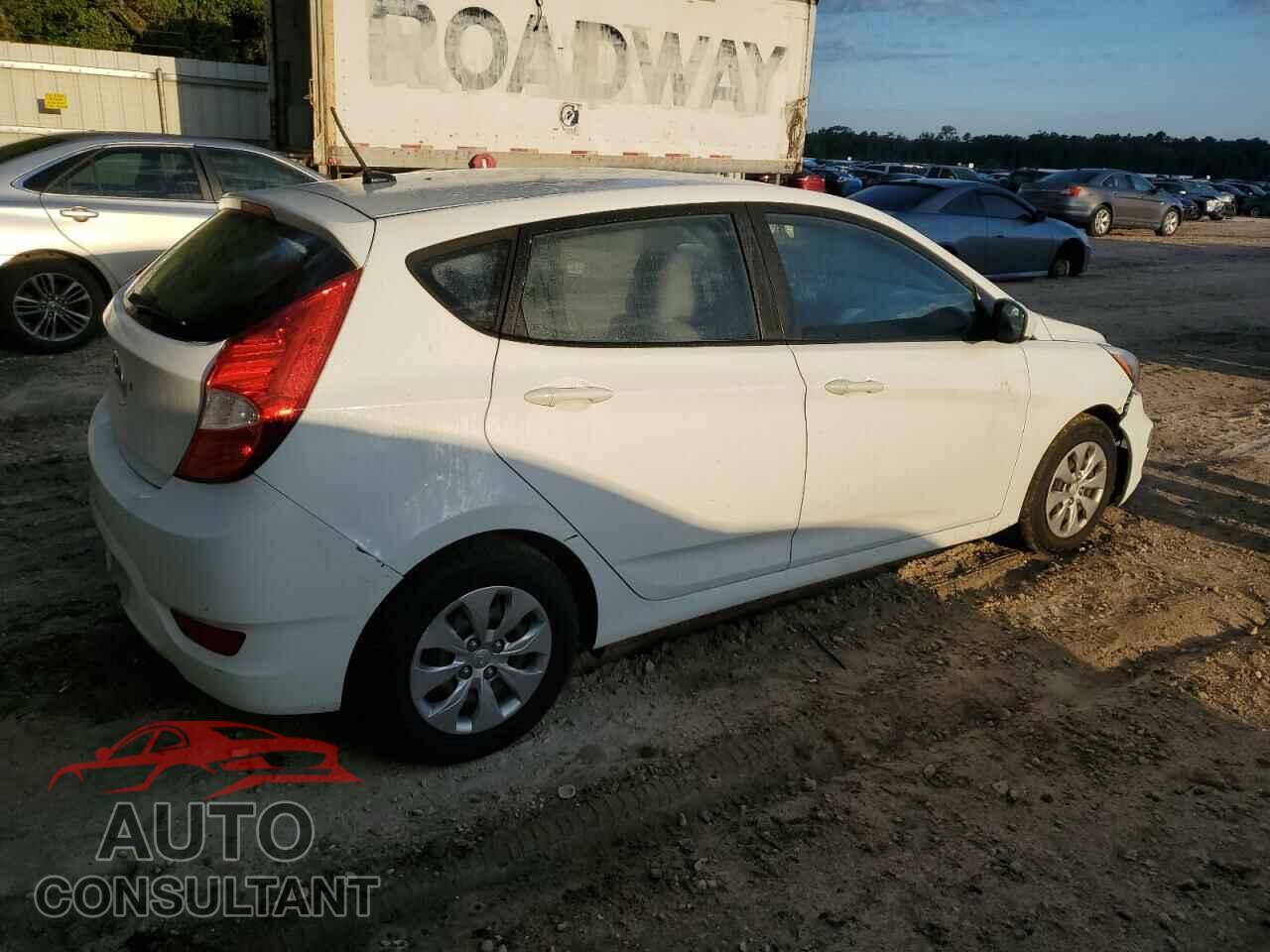 HYUNDAI ACCENT 2017 - KMHCT5AE2HU307312