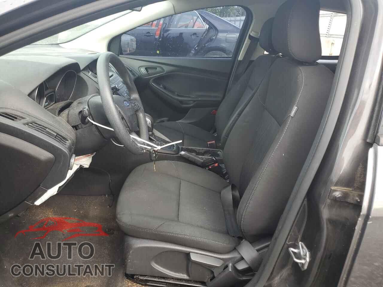 FORD FOCUS 2016 - 1FADP3E21GL256820