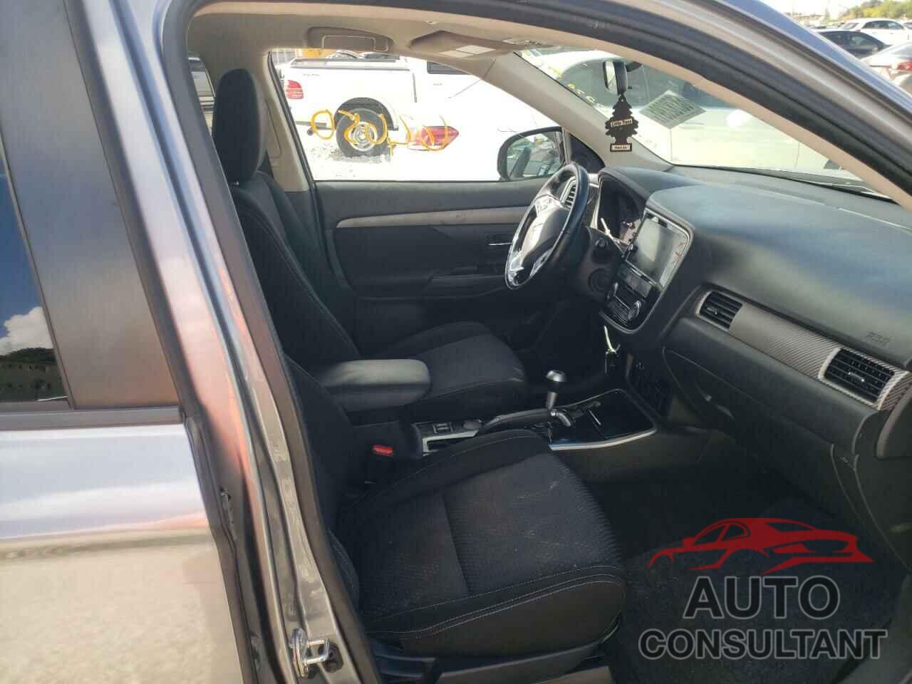 MITSUBISHI OUTLANDER 2017 - JA4AD3A39HZ005279