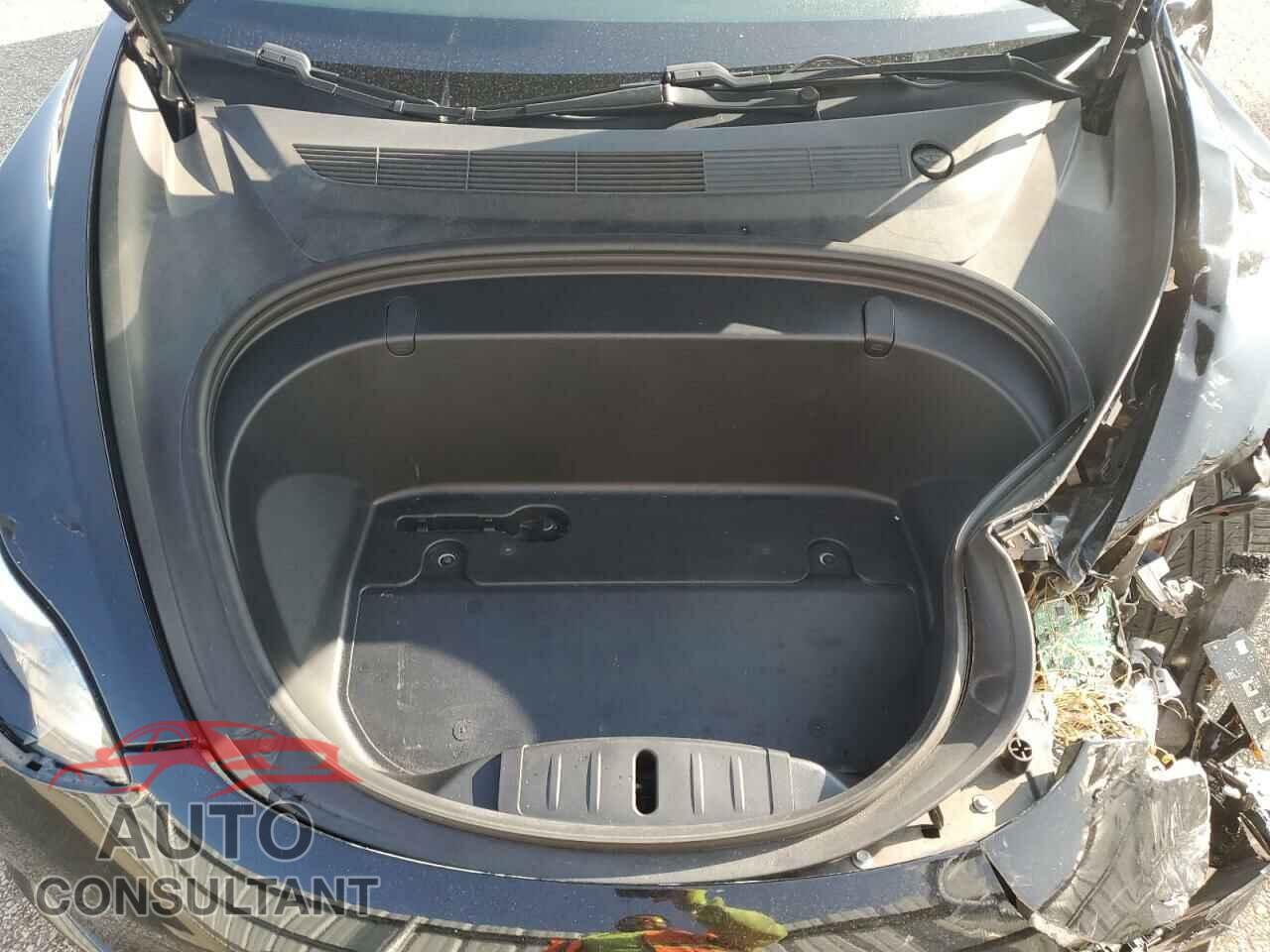 TESLA MODEL 3 2019 - 5YJ3E1EB8KF453396