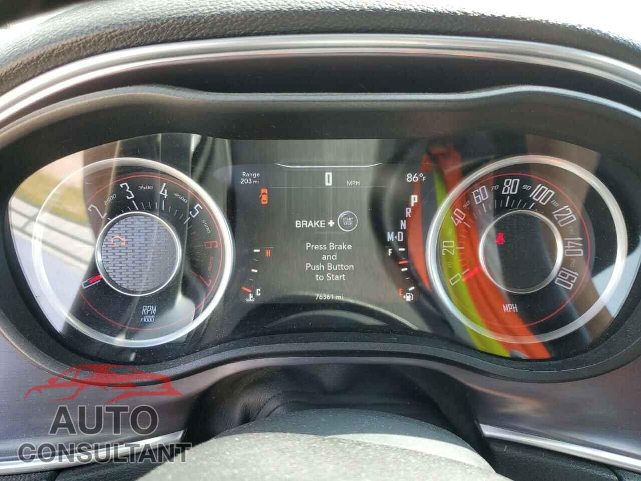 DODGE CHALLENGER 2015 - 2C3CDZAT8FH700498