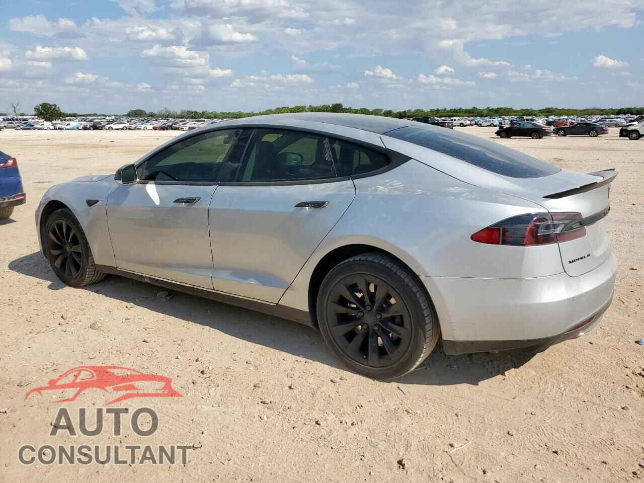 TESLA MODEL S 2014 - 5YJSA1H15EFP38605