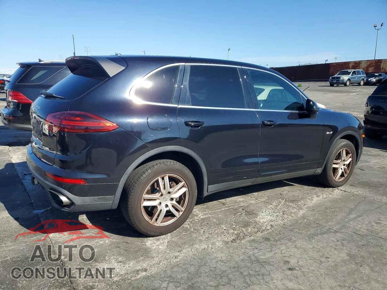 PORSCHE CAYENNE 2016 - WP1AF2A27GKA40944