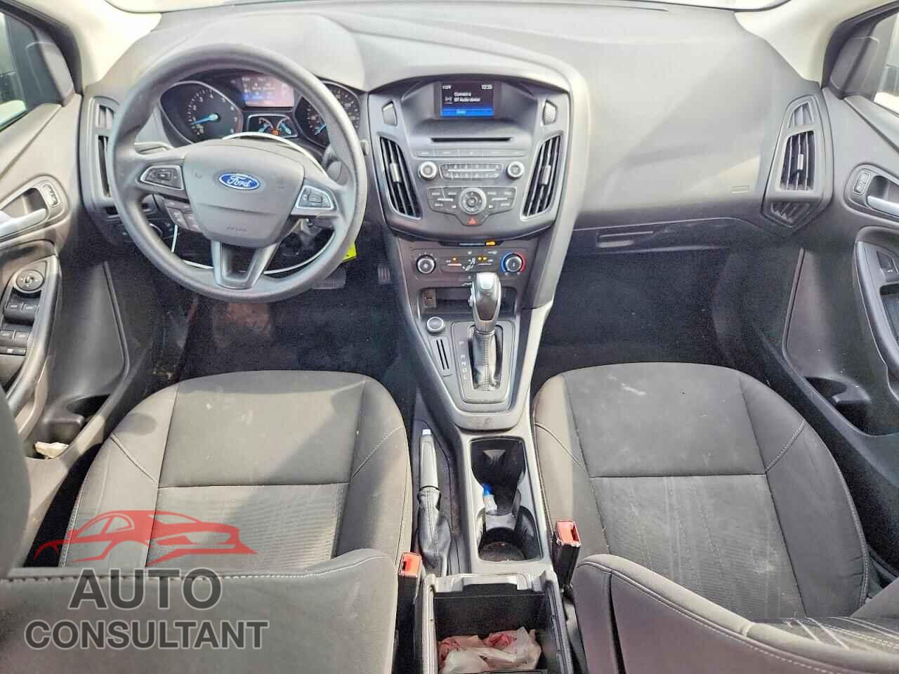 FORD FOCUS 2016 - 1FADP3F22GL252998