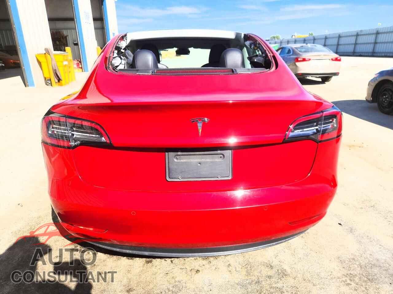 TESLA MODEL 3 2022 - 5YJ3E1EA4NF303782