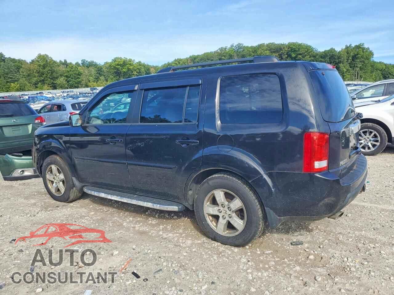 HONDA PILOT 2011 - 5FNYF4H5XBB072885