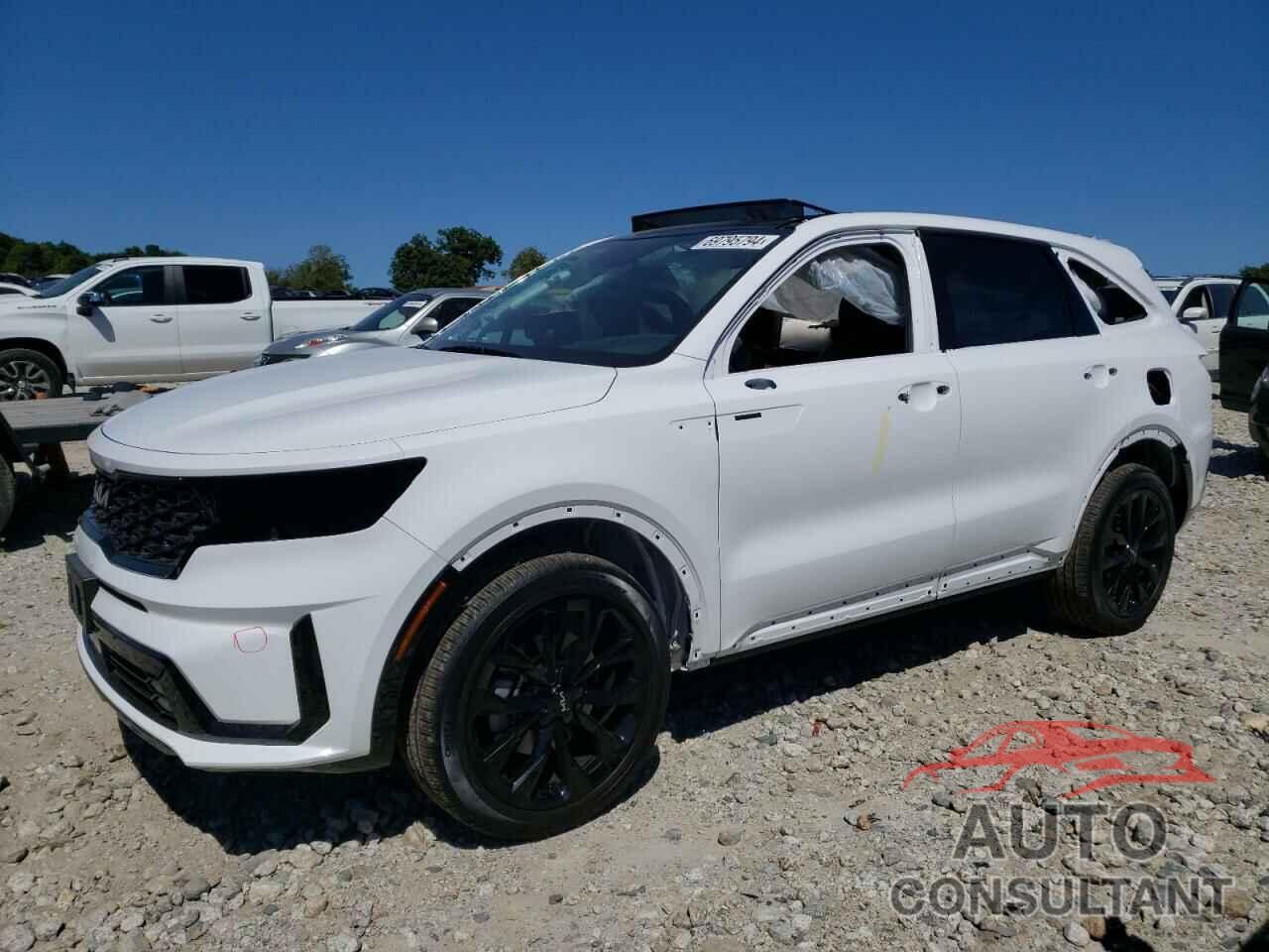 KIA SORENTO 2023 - 5XYRKDLF1PG240879