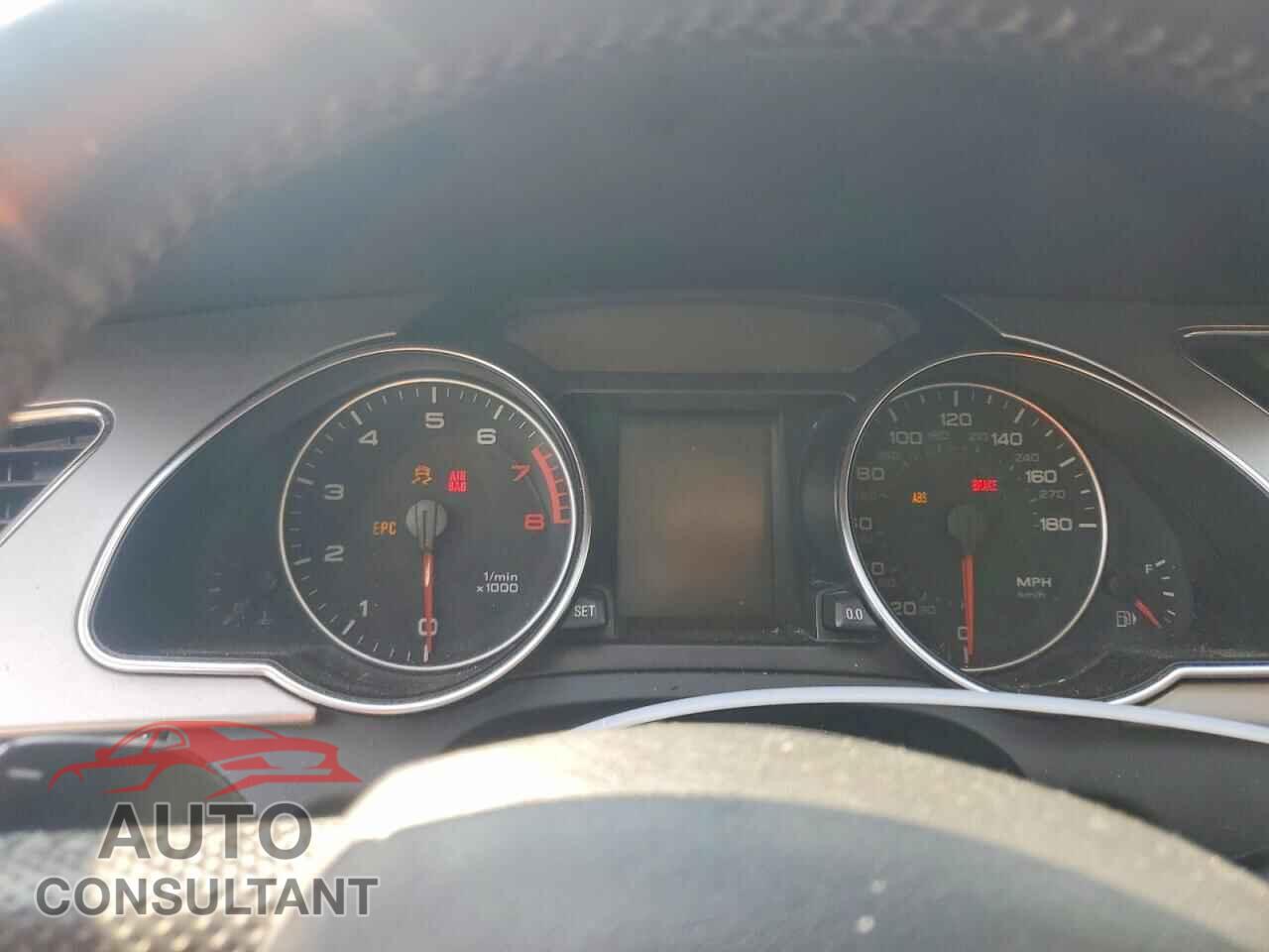AUDI A5 2012 - WAUVFAFR4CA044661