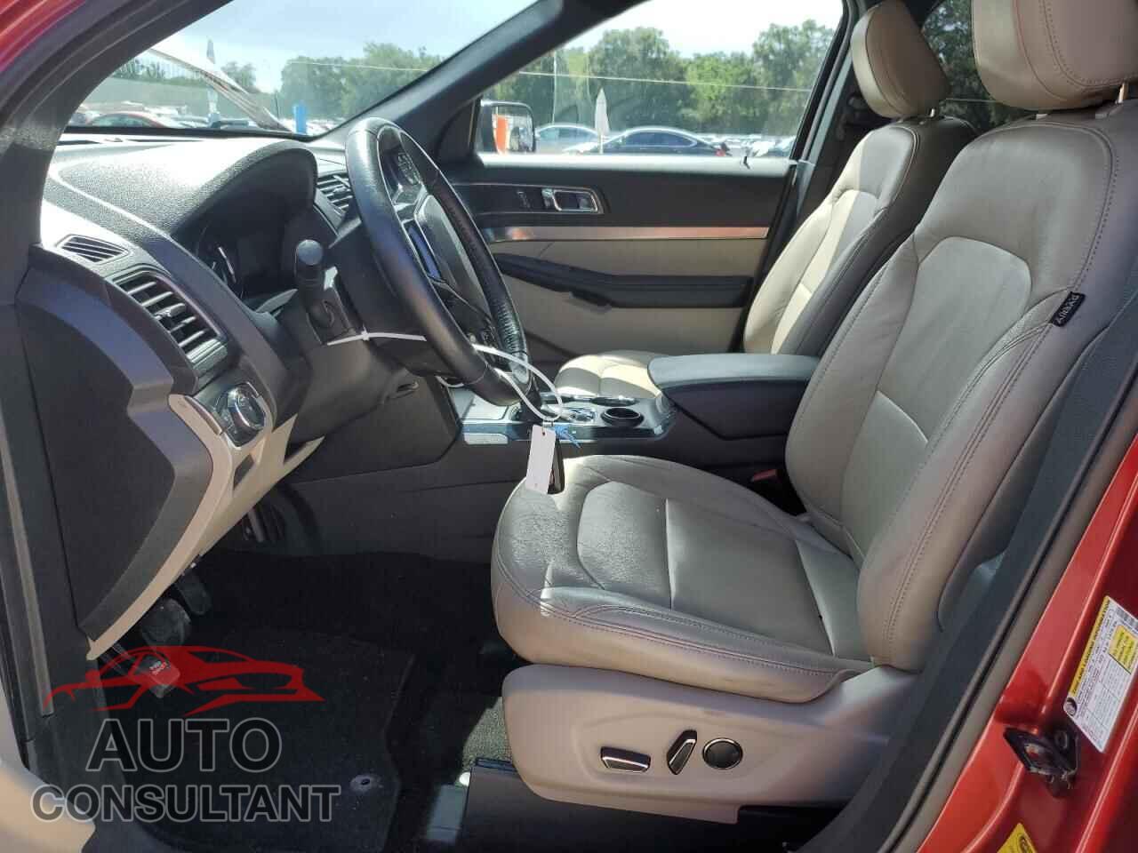 FORD EXPLORER 2018 - 1FM5K7DH1JGB75421