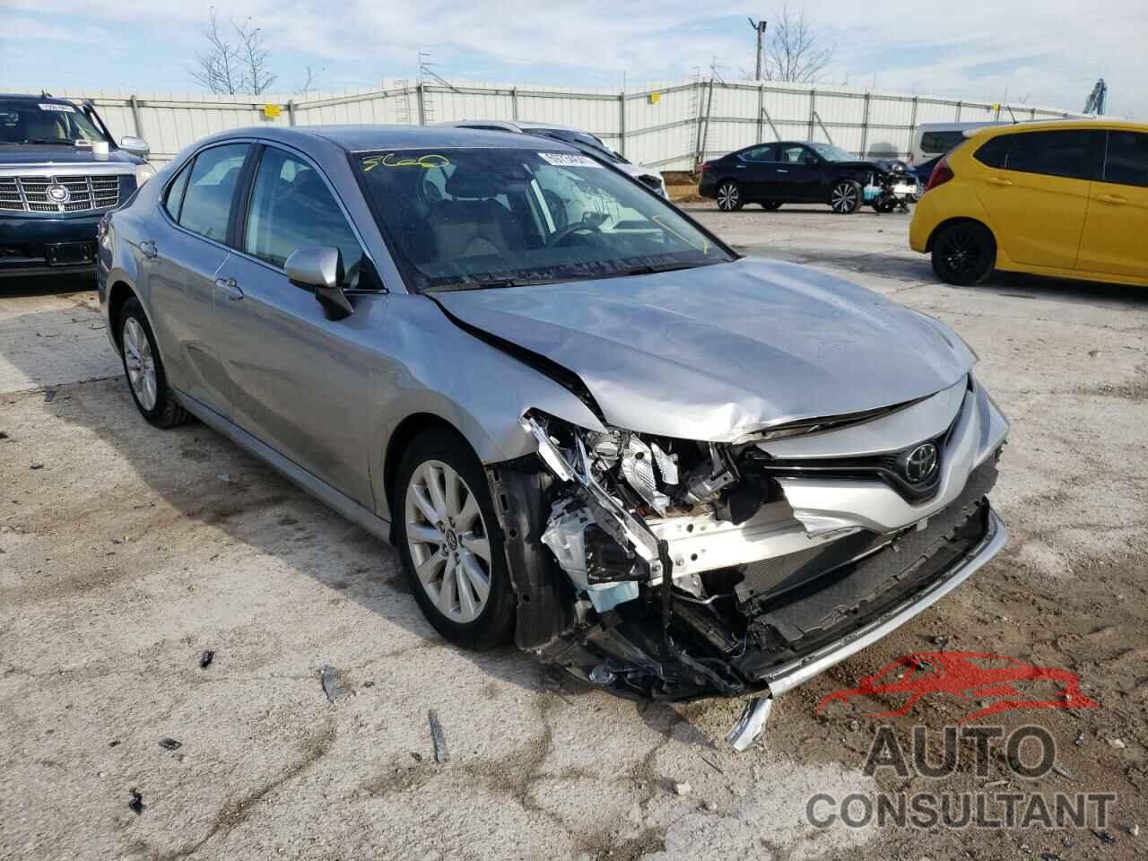 TOYOTA CAMRY 2019 - 4T1B11HK1KU214682
