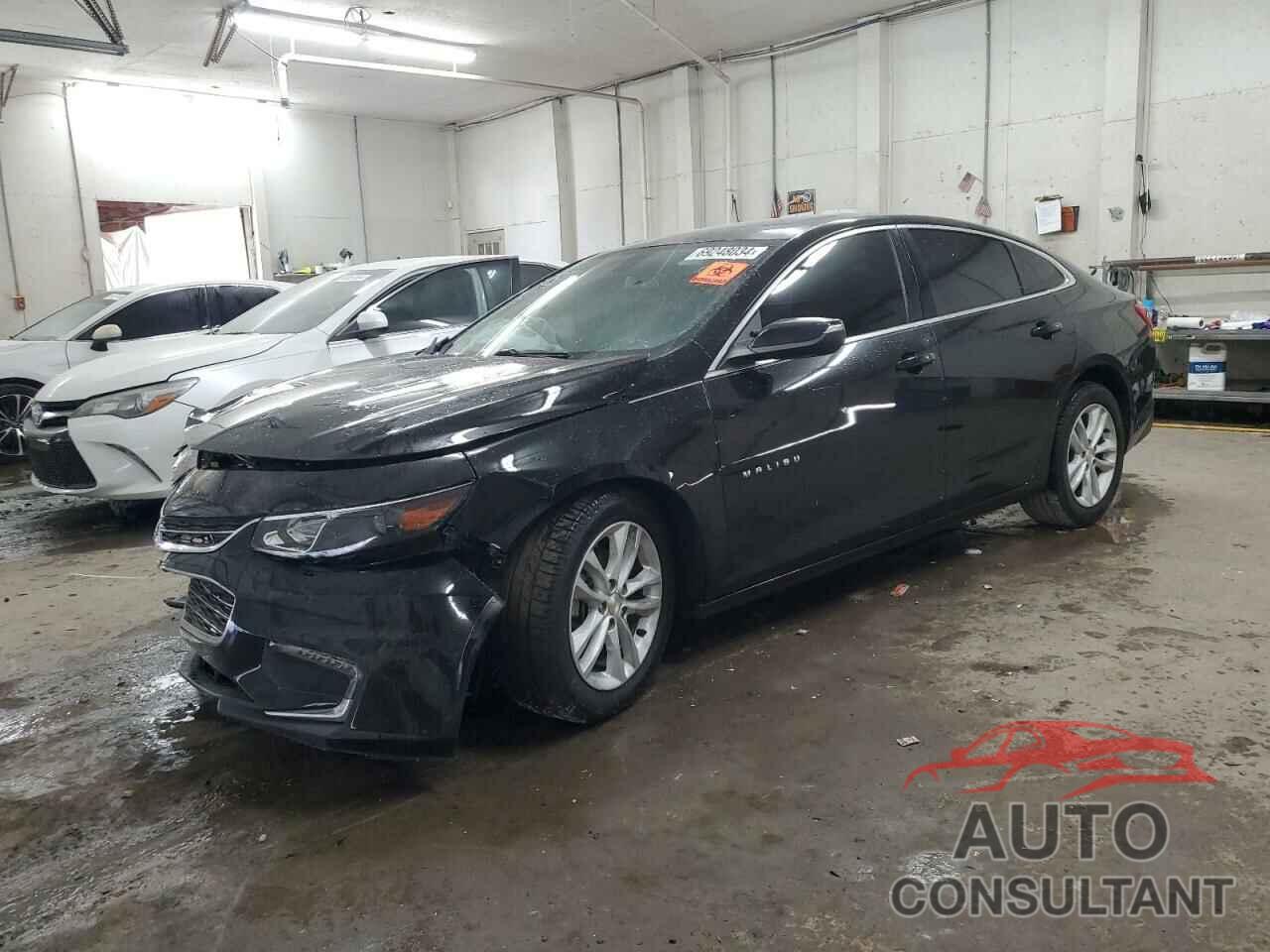 CHEVROLET MALIBU 2018 - 1G1ZD5ST1JF136371