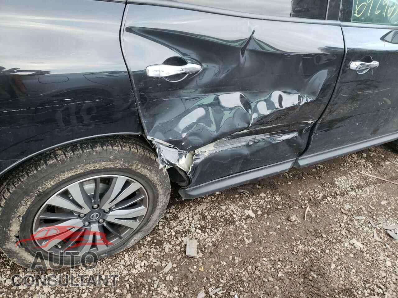 NISSAN PATHFINDER 2017 - 5N1DR2MM9HC606709