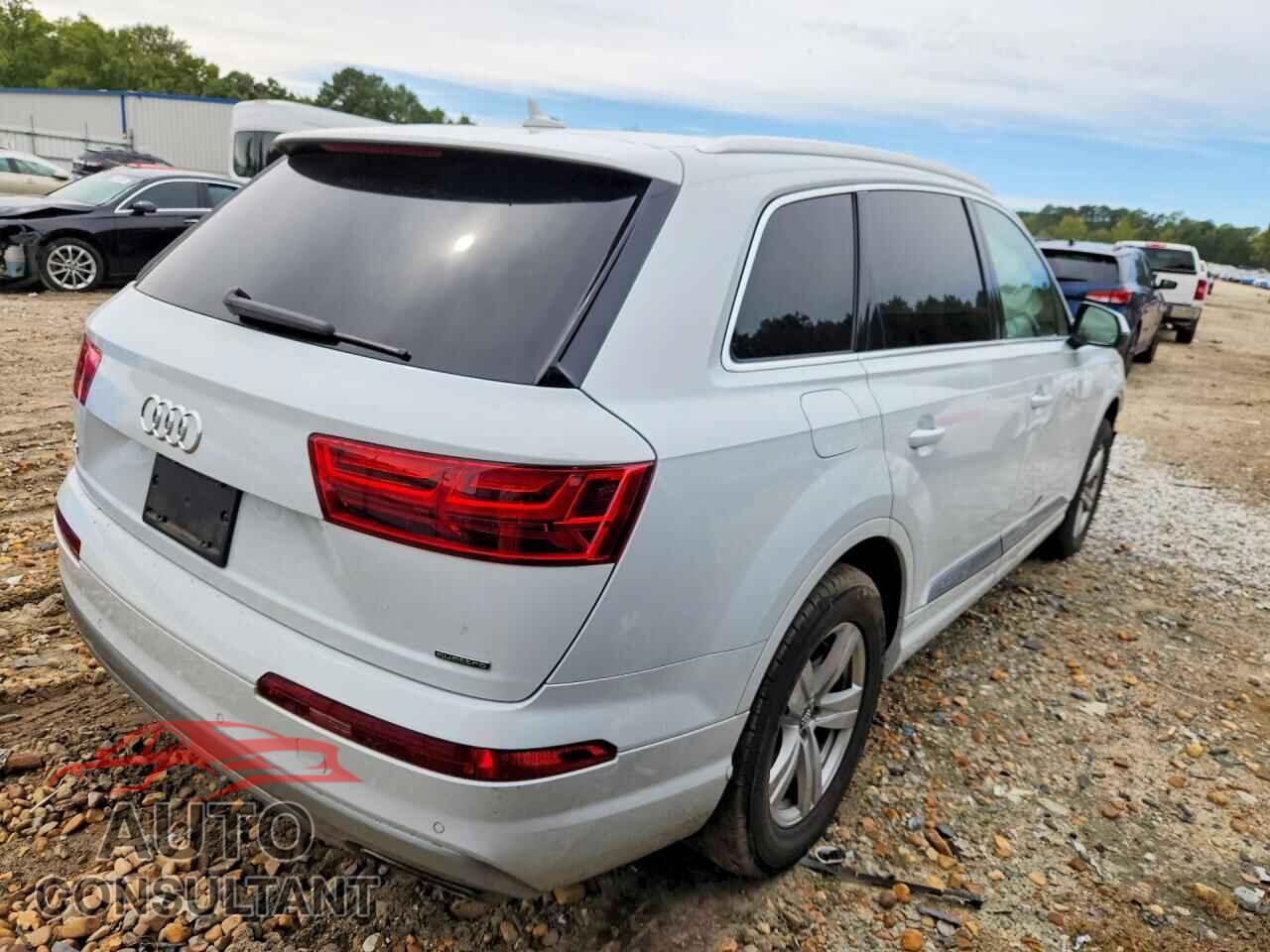 AUDI Q7 2019 - WA1AHAF79KD035844