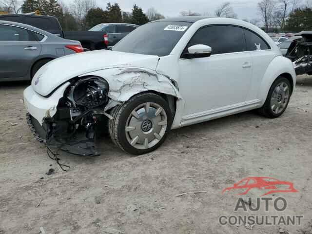 VOLKSWAGEN BEETLE 2018 - 3VWJD7AT1JM727458