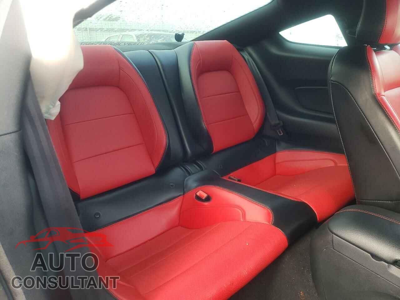 FORD MUSTANG 2020 - 1FA6P8CF9L5130103